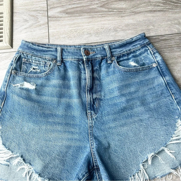 AE Highest Waist Denim Mom Shorts - Picture 5 of 16